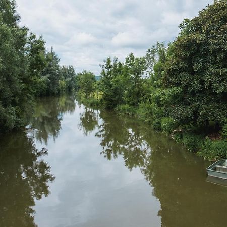 Historische Wohnung Mit Gehobenem Ambiente Walting Kültér fotó